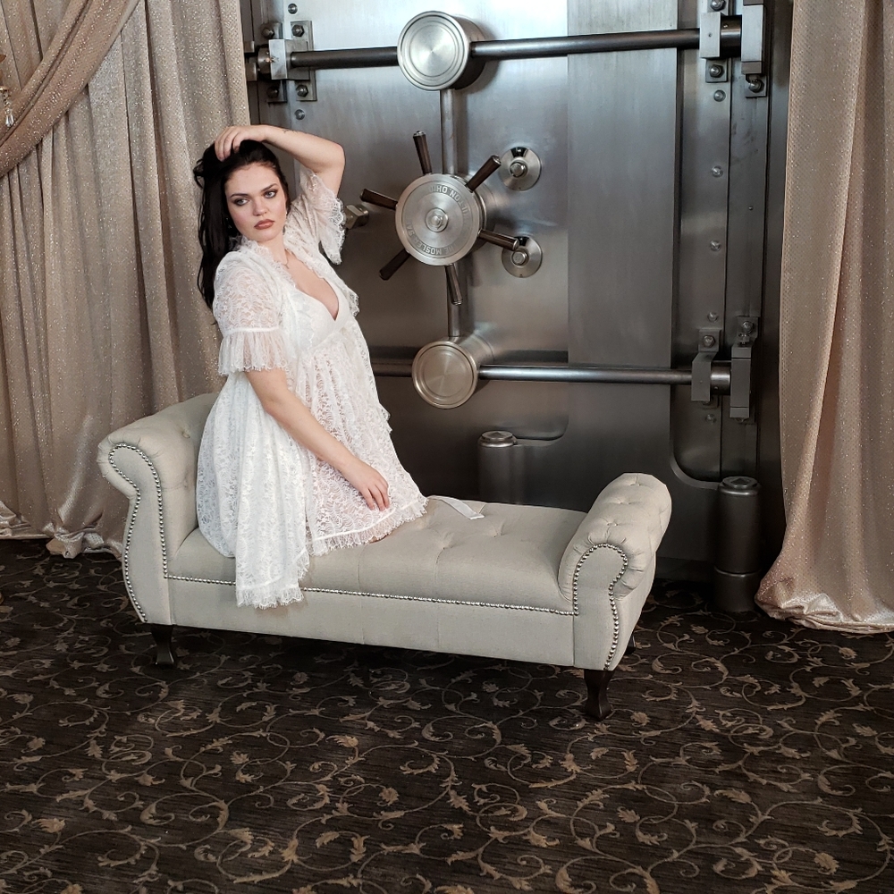 White Lace Robe, or Pink Lace Robe, Plus sizes - Picture 2 of 14